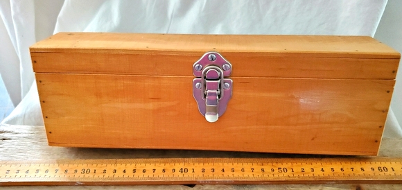 WOOD BOX WITH CUSHION INTERIOR - Picture 1 of 9